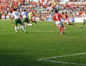 Contraque que resultou no primeiro gol do Gama, marcado por Canela, camisa 7