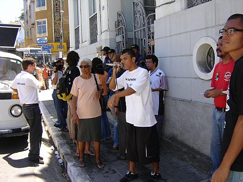 Estudantes realizam manifestação contra o aumento da passagem