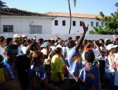 Pacientes e funcionários caem na folia