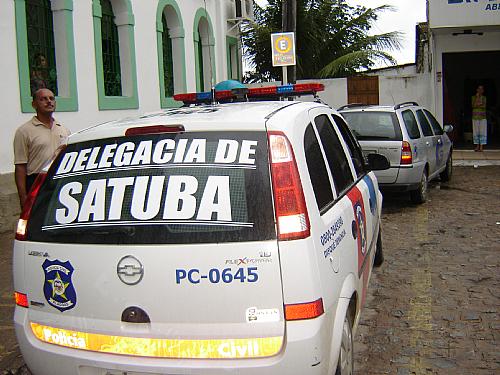 Policiais de Satuba acompanham presas até IML