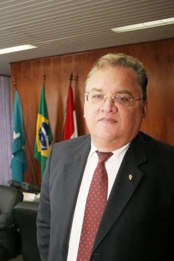 Eleito presidente do TC, Bulhões quer parceria com Téo