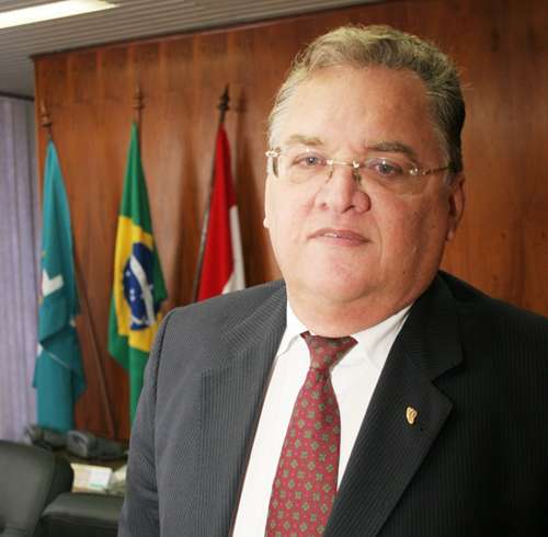 Eleito presidente do TC, Bulhões quer parceria com Téo