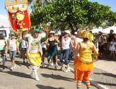 Véspera de ano novo começou com folia na Ponta Verde