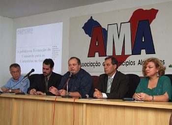José Antônio, prefeito de Maringá (PR), participa de reunião da AMA