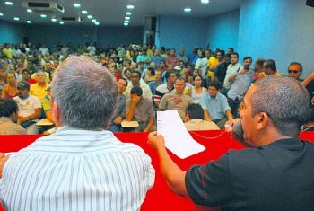 Auditório do Sindicato dos Urbanitários durante assembléia