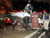 O motorista do santana perdeu o controle do carro devido à chuva