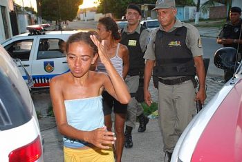 Fabiana foi levada para delegacia após ter agredido a mãe