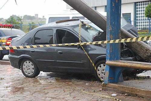 Colisão deixou três pessoas feridas