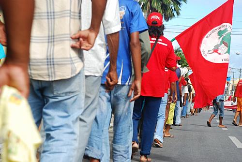 Sem-terra reivindicam a liberação de recursos para a desapropriação de terras improdutivas