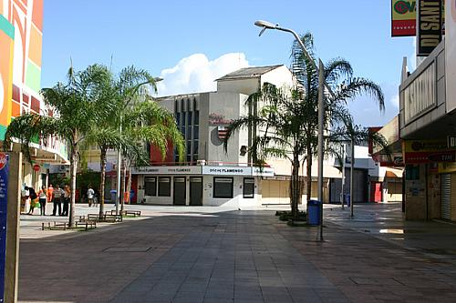 Centro ganhou novo piso e novos equipamentos urbanos