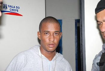 Hélio Saldanha de Moura,20, já tem passagem pela polícia.