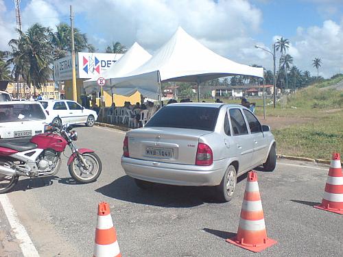 Bloqueio ao prédio-sede do Detran emperrou negociações