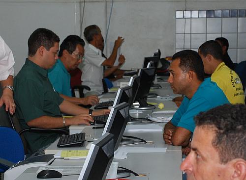 O atendimento ao público no Detran voltou na segunda-feira, 18.