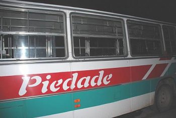 Ônibus da empresa Piedade foi levada pelos mandidos