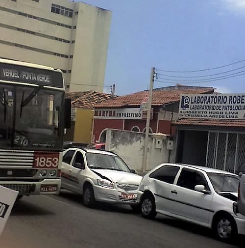 Após colisão, trânsito ficou congestionado na região