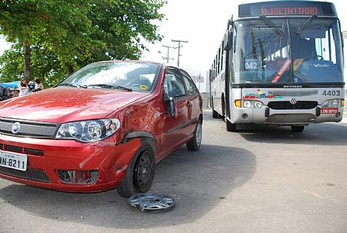 Trânsito no local ficou lento