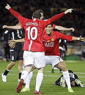 Rooney vibra; gol do título foi marcado quando o Manchester tinha um a menos