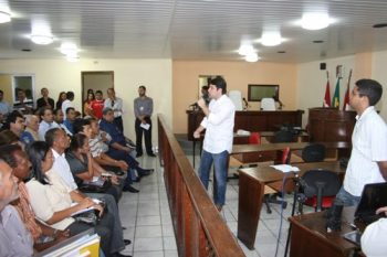 Prefeito Toninho Lins prometeu apoio da prefeitura na realização do trabalho