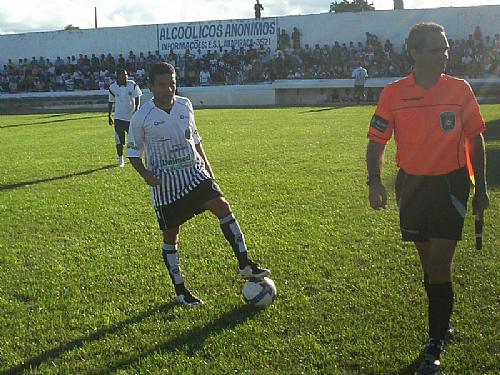 Renatinho não atua domingo