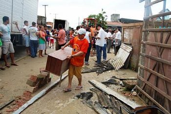 Quarenta e sete famílias são transferidas da Favela do Canaã