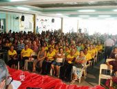 Um grande público em sua maioria feminino prestigia o evento