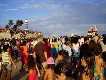 Fiéis do Bom Jesus dos Navegantes demonstram toda a sua fé