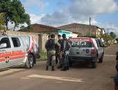 Policiais militares cercaram a área