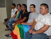 Representantes do Movimento LGBT acompanham reunião