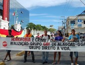 Manifestantes bloquearam o acesso à Rua Cincinato Pinto, no Centro