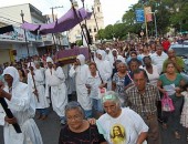 O cortejo seguiu pelas principais ruas do Centro.