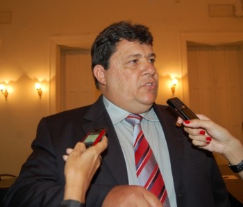 Deputado Edival Gaia