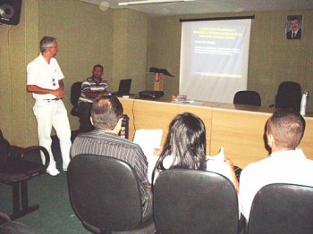 Palestra reuniu administradores de condomínios