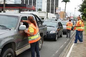 Campanha incentiva torcedores a andar de táxi durante comemorações dos jogos da Copa