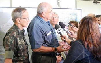 Ministro Nelson Jobim se disse alarmado com a devastação em Alagoas e Pernambuco