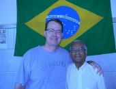 Pastor Jonas Bispo com o líder do grupo missionário, Lyn Sloop, que retorno hoje à Carolina do Norte