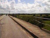 Veículo caiu da ponte que liga Alagoas a Sergipe