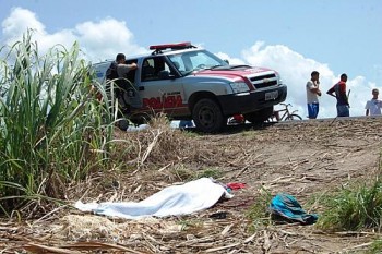 Vítima foi encontrada sem roupas