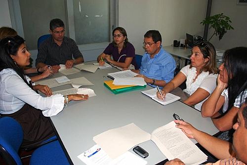 Secretário Francisco Araújo conduziu reunião entre área social dos municípios