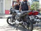 Motocicleta utilizada pela dupla criminosa seria roubada