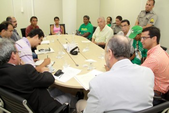 Representantes de movimentos sociais em Palácio