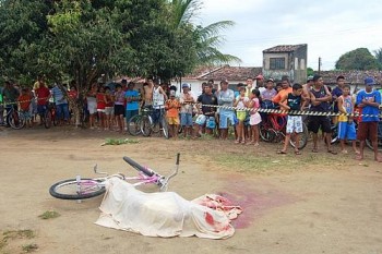 Jobert foi assassinado quanto chegava para jogar bola no Benedito Bentes