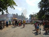 Moradores de Guaxuma bloqueiam trecho da AL 101 Norte