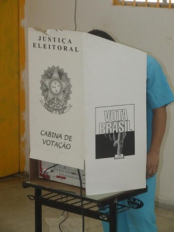 Presos provisórios votaram no Cadeião