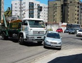 Trânsito está lento na Avenida João Davino