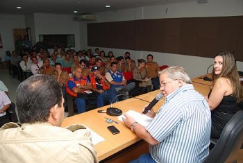 O presidente da AMA, Abrahão Moura considerou a ajuda federal "importante, necessária e imprescindível.