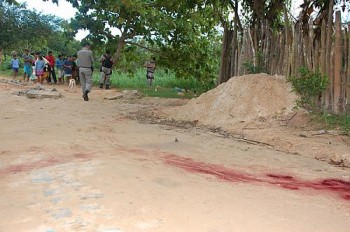 Vítima foi morta com golpes de arma branca