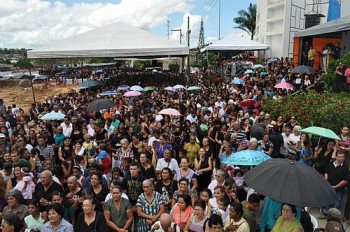 Mais de 10 mil romeiros participaram do ato religioso