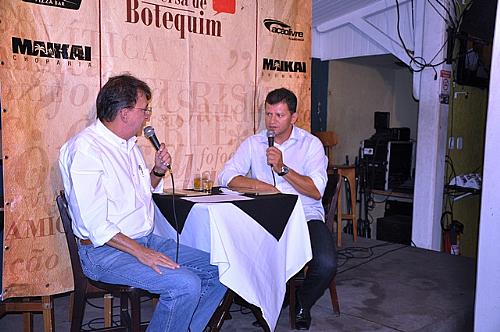 Marcos Madeira (dir) foi entrevistado na Conversa de Botequim