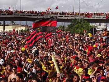 Torcida do Sport foi ao aeroporto para fazer a festa com jogadores