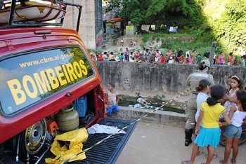 O Corpo de Bombeiros foi acionado para retirar o corpo do Valetão